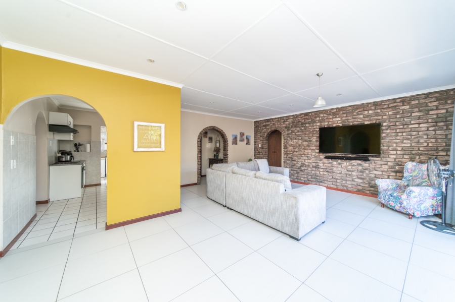 3 Bedroom Property for Sale in Bonza Bay Eastern Cape